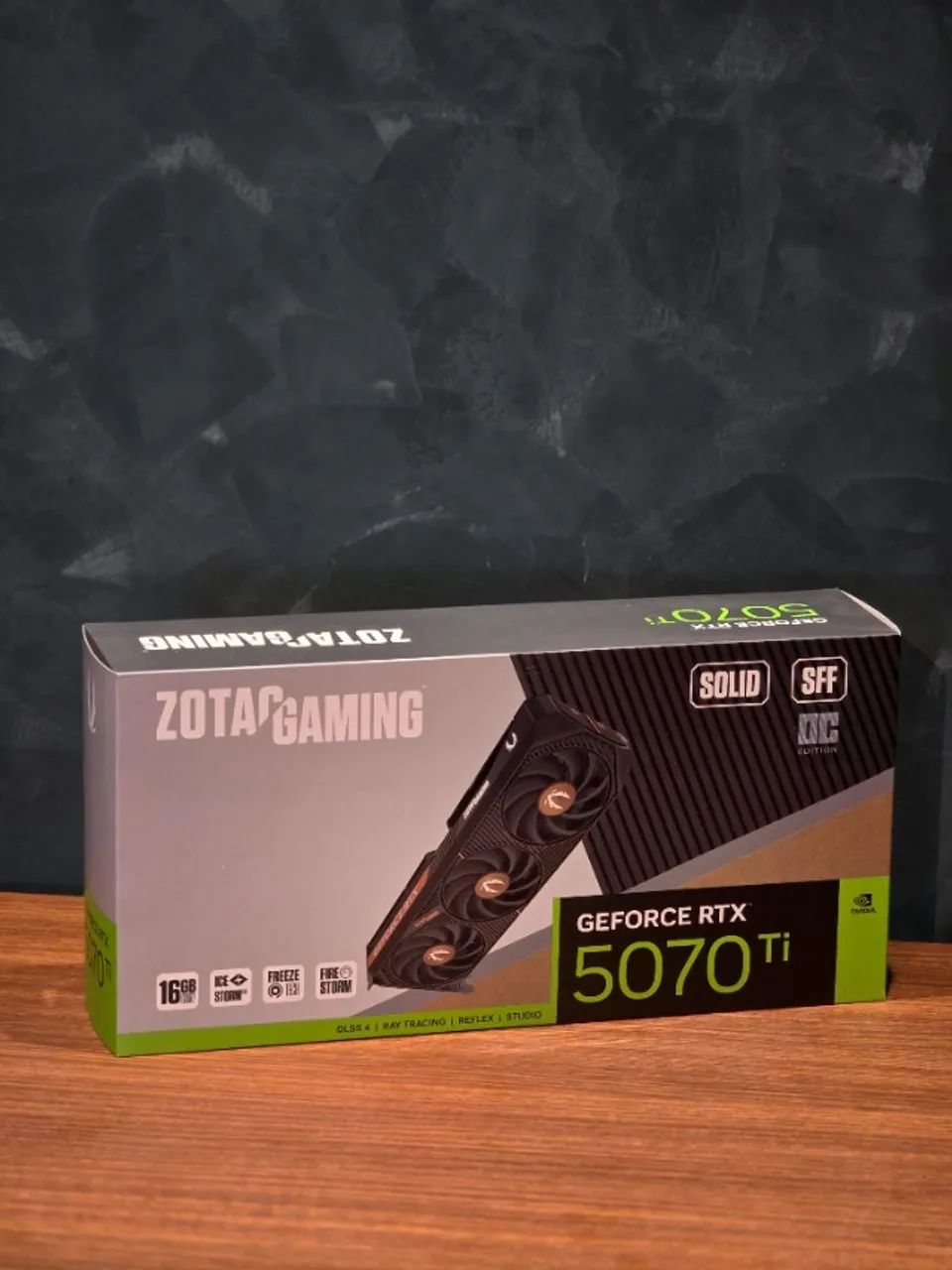 Placa de Vídeo Zotac Gaming GeForce RTX 5070 Ti SOLID OC - Foto 3