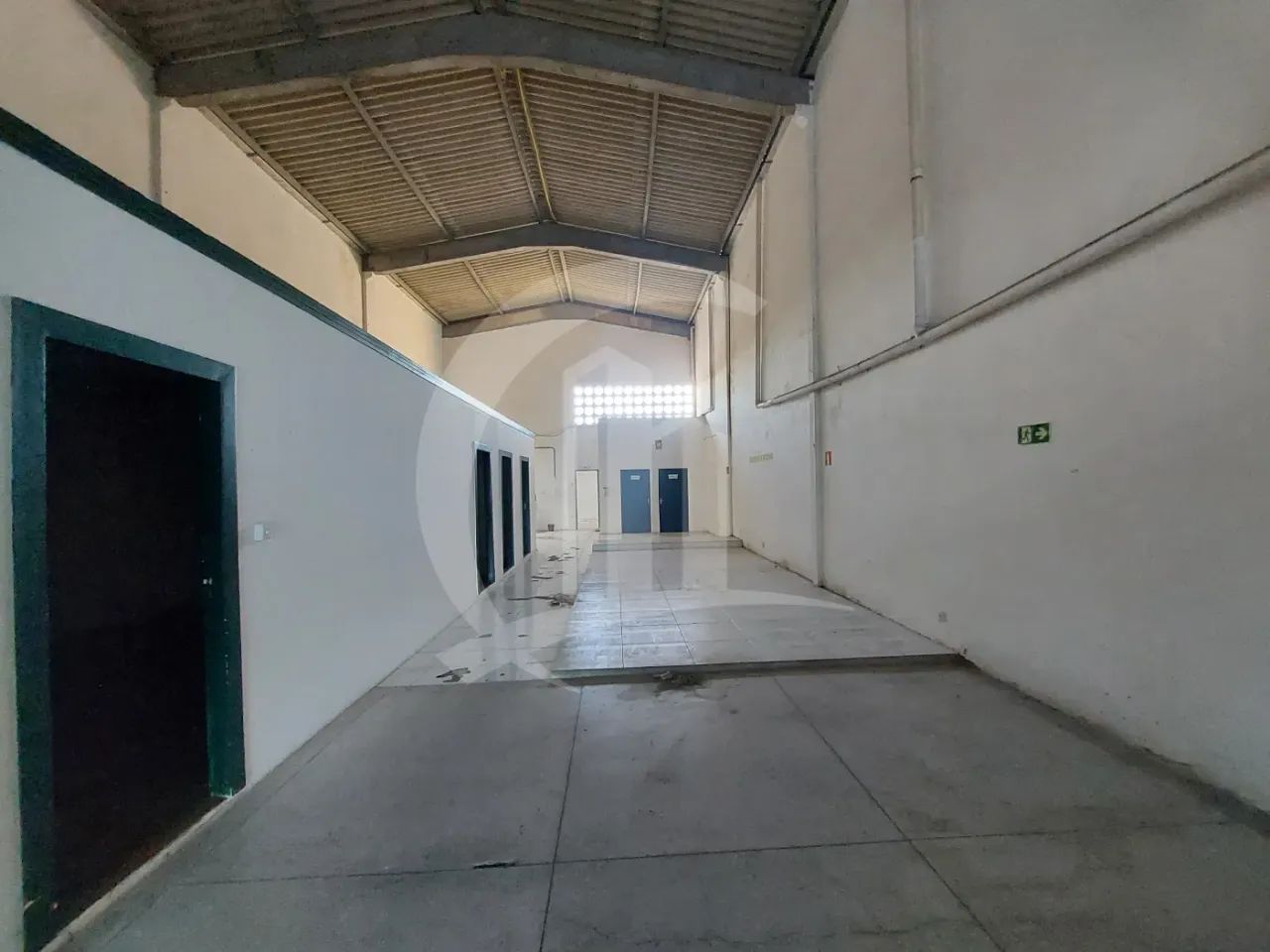 Aluguel de Galpão Comercial com 450 m² no Siqueira Campos - Foto 4