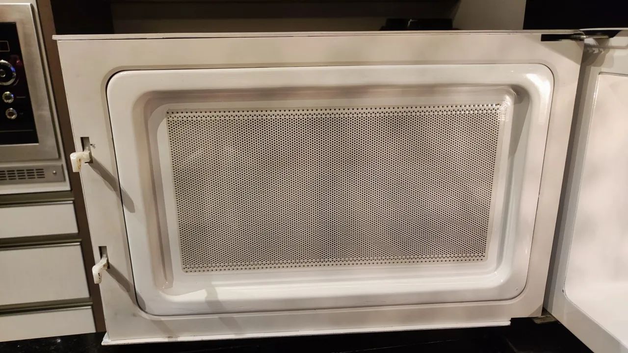 Microondas Brastemp 30 litros  - Foto 4