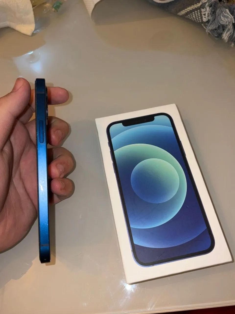 iPhone 12 64GB Azul - Muito Conservado! - Celulares e Smartphones