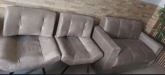 Sofá e poltronas