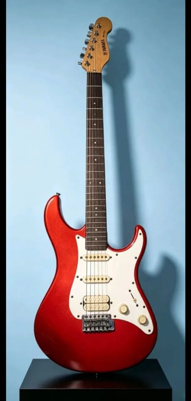 Guitarra Yamaha 