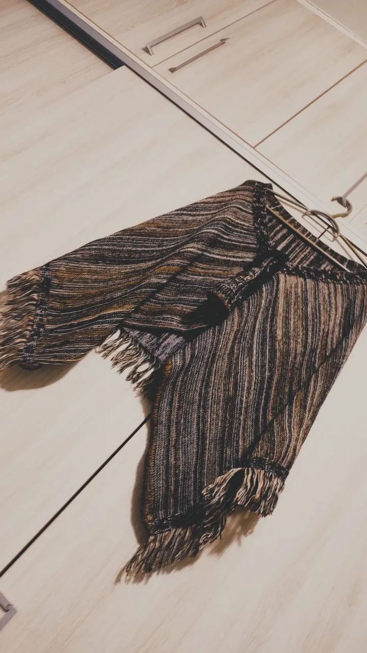 Poncho de lã quentinho M