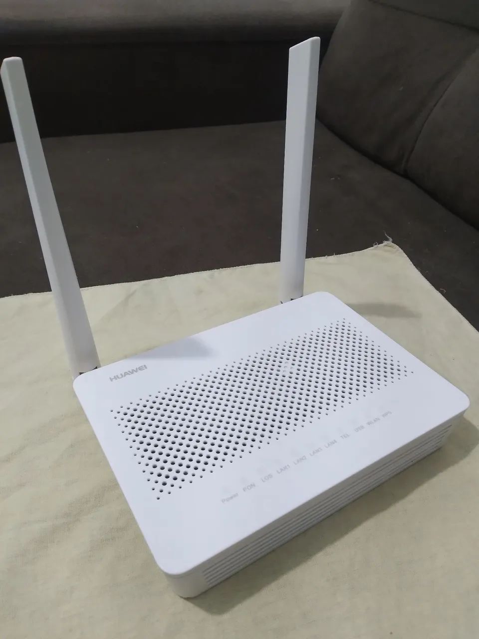 Roteador HUAWEI semi novo todo ok funcionando perfeitamente  - Foto 3