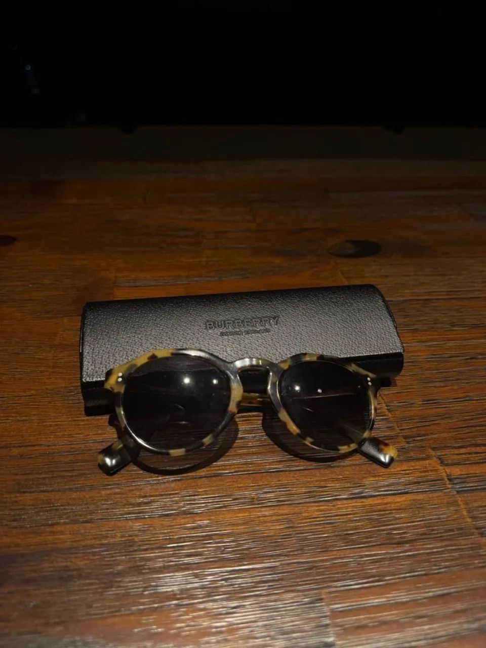 óculos de sol burberry tartaruga