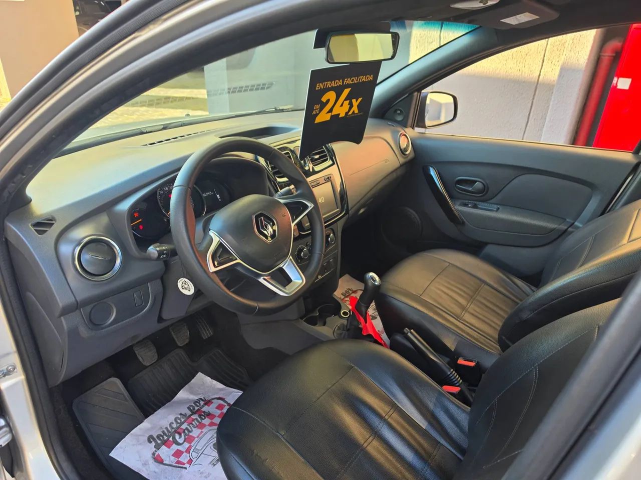 Renault Logan Zen Flex 1.0 12V 4p Mec., foto 10 de 19