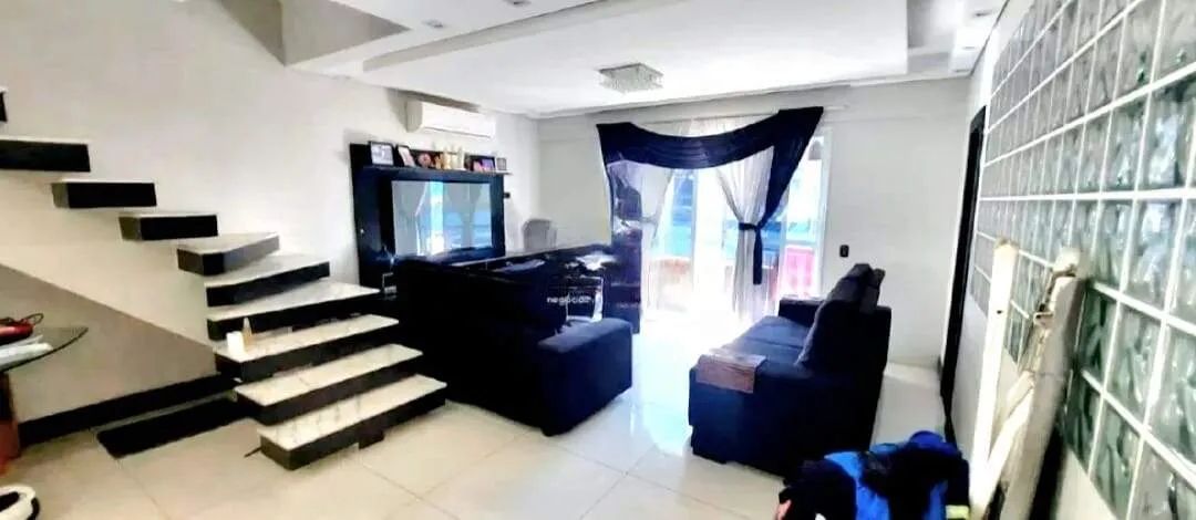 Casa Triplex à Venda  Marapé, Santos/SP
