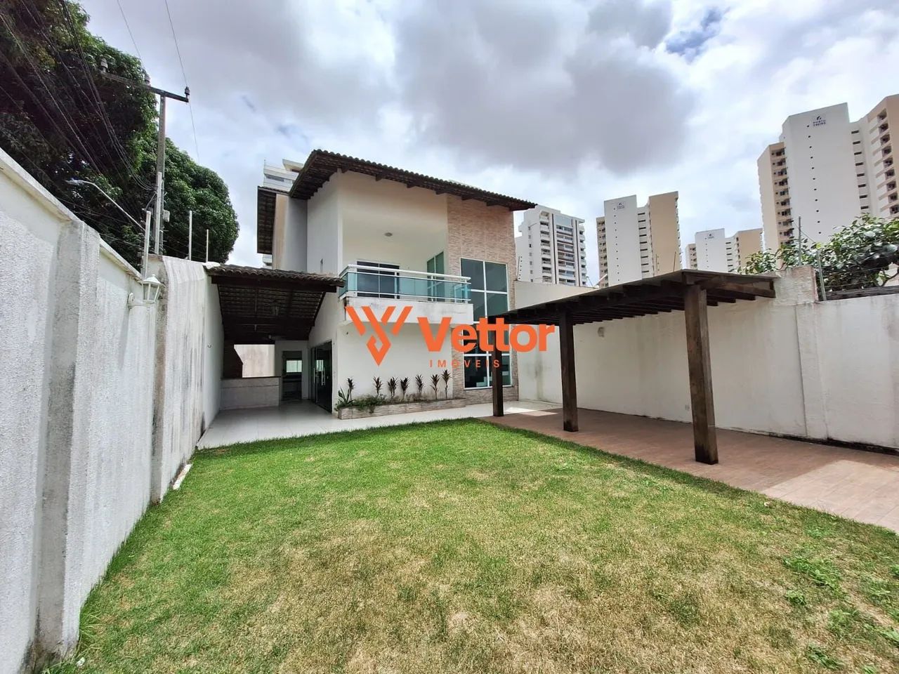 CASA DUPLEX COM 3 SUÍTES PARA ALUGAR NO PARQUE IRACEMA - Foto 3