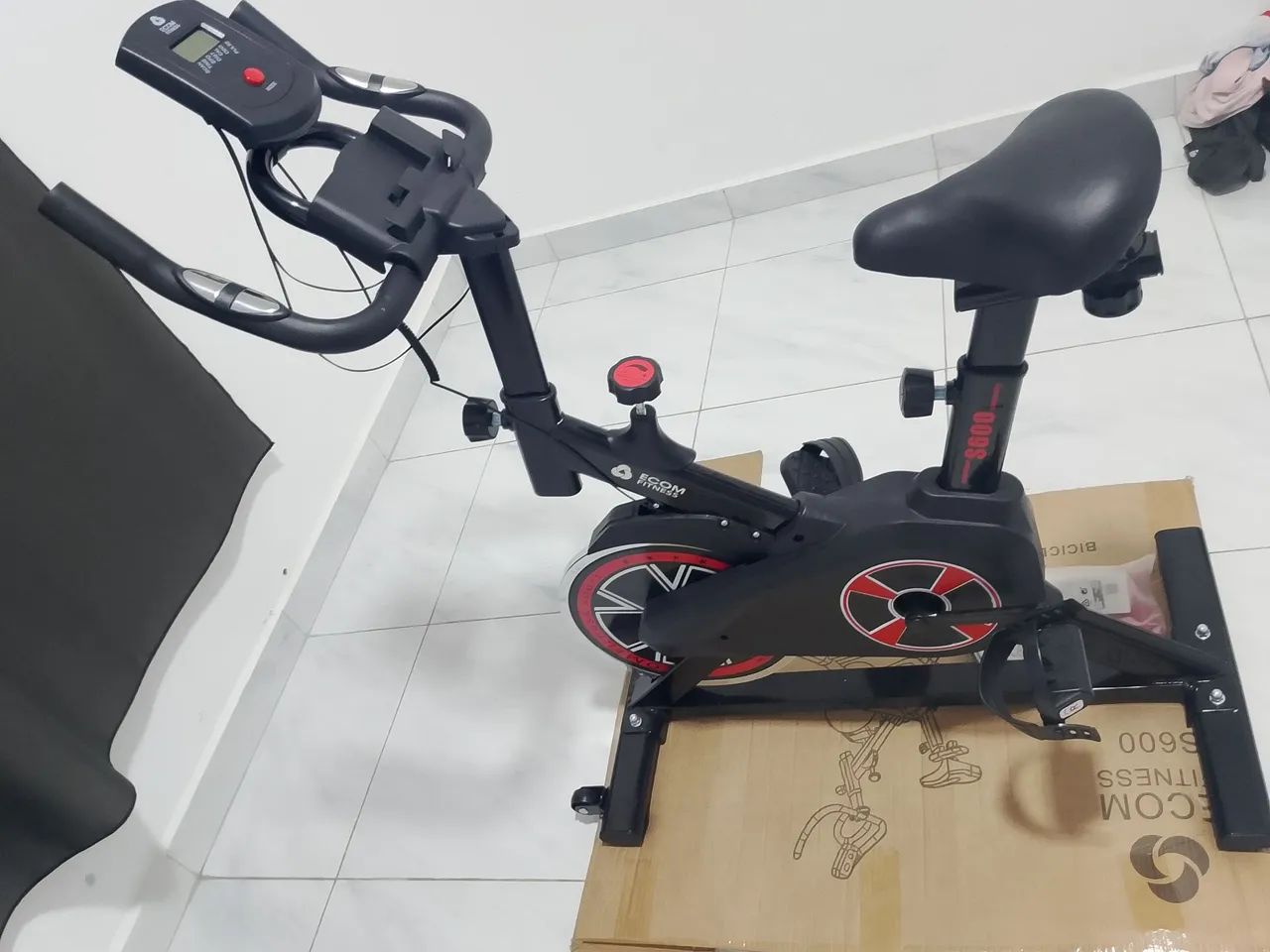 Vende-se bicicleta ergométrica nova. - Foto 4