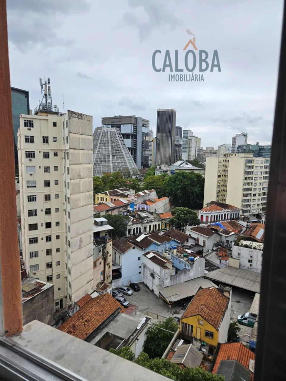 OPORTUNIDADE KITNET CENTRO ANDAR ALTO
