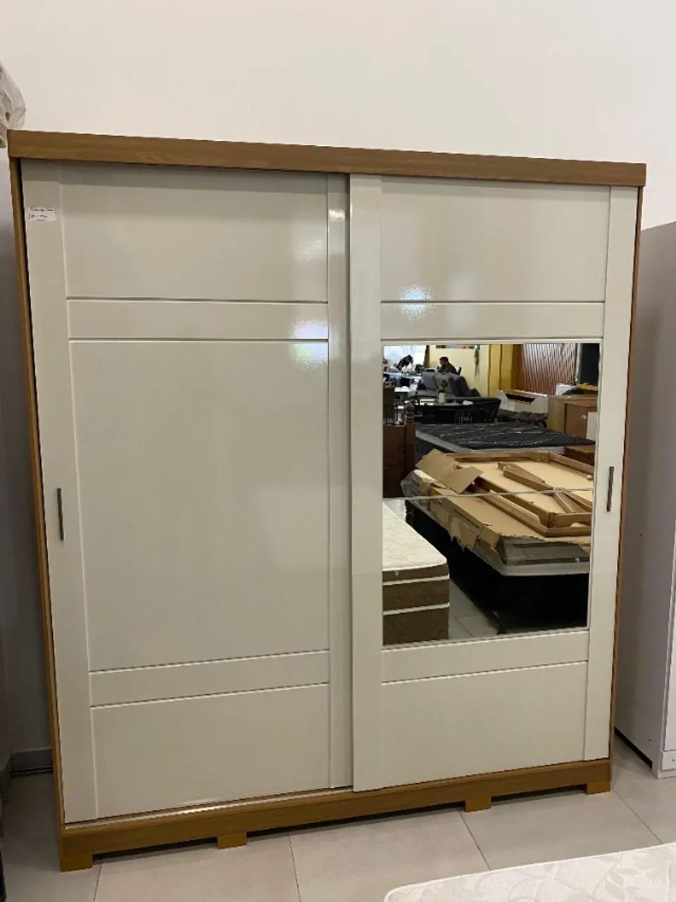 Guarda Roupa Verg com Espelho 2m