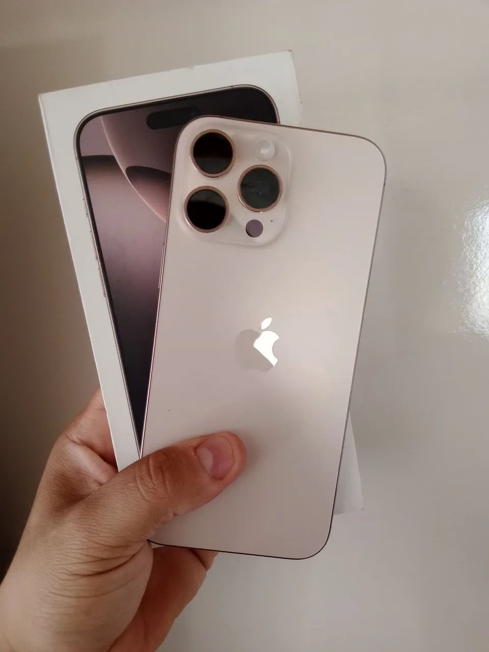 iPhone 16 pro Max 256gb ( pego troca) - Foto 3