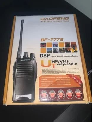 Rádio Comunicador Baofeng 777S