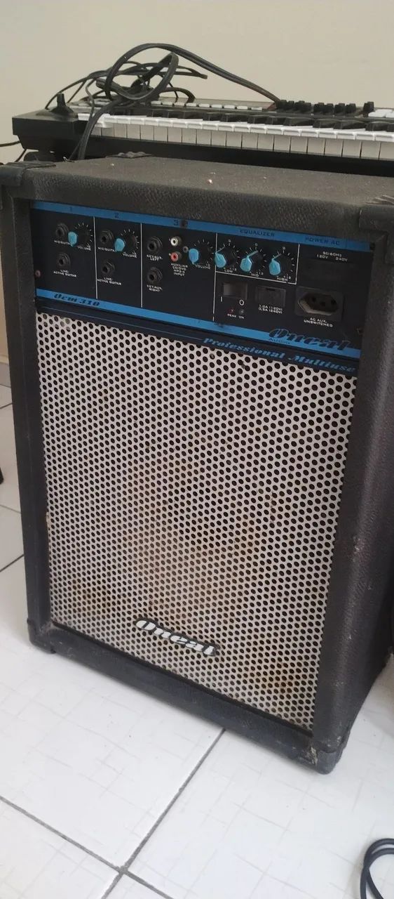 Vendo caixa de som Oneal Ocm 310.