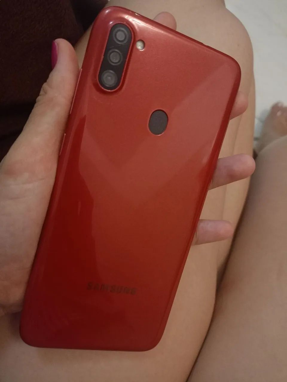 Celular Samsung com trinco mas funcionando perfeitamente 