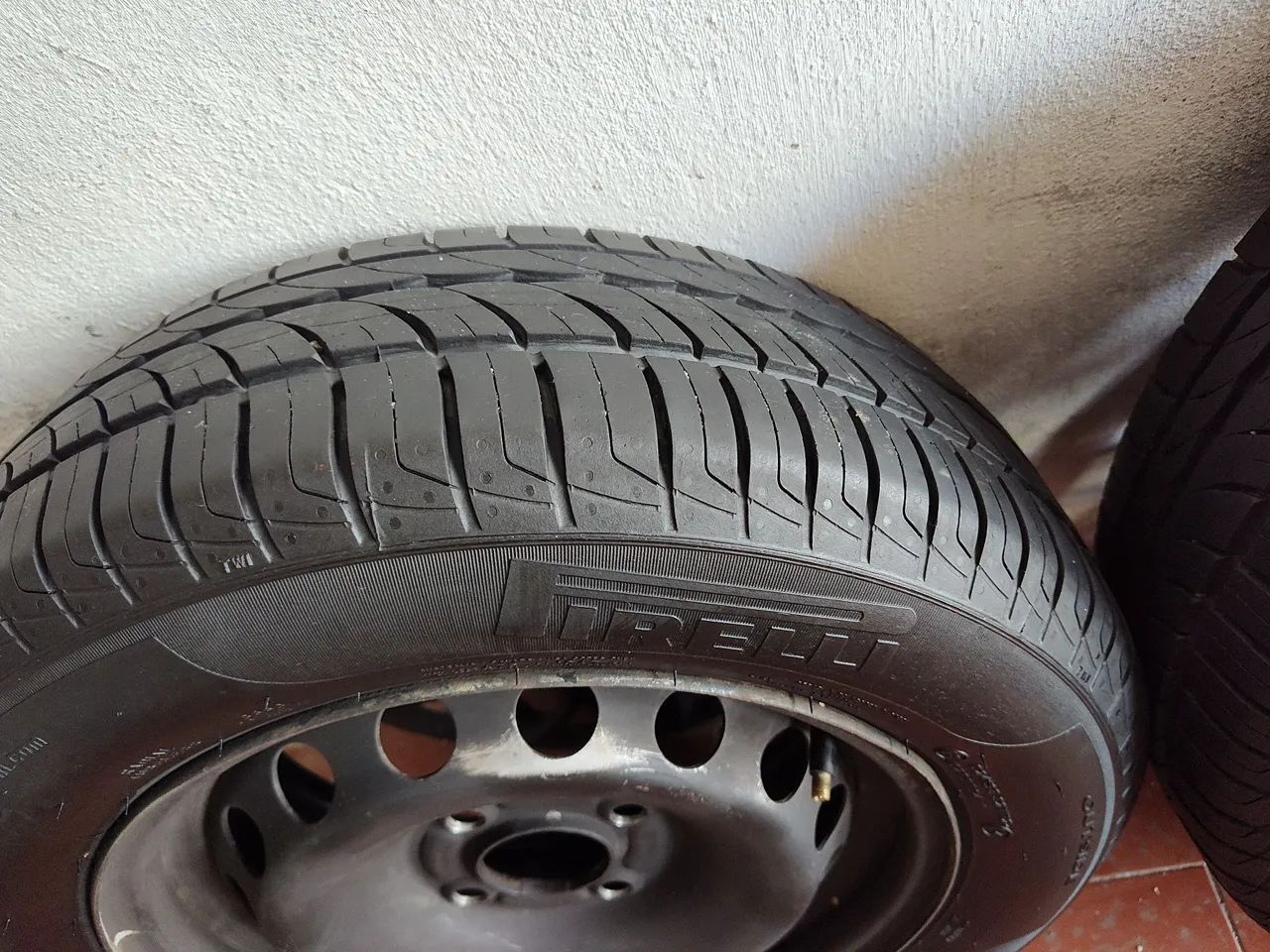 Oportunidade unica, jogo de pneus completo! - Foto 3