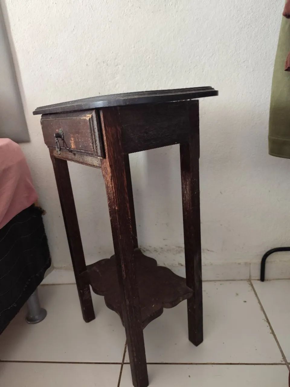 Criado mudo antigo  - Foto 2