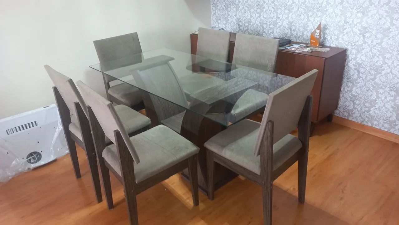 MESA DE JANTAR COM CADEIRAS  - Foto 2