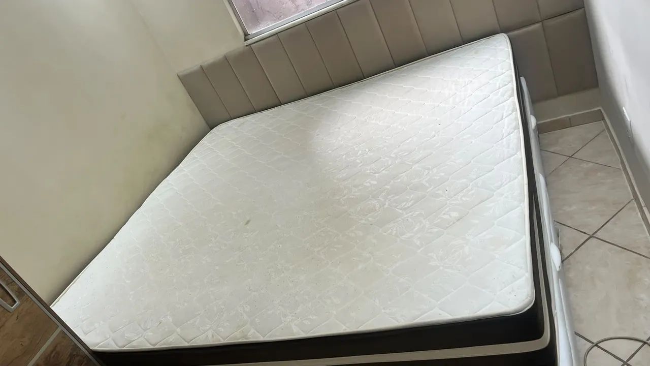 CAMA BAÚ KING SIZE SUPER NOVA, COLCHAO MOLANENSACADA ÓTIMO ESTADO!  - Foto 2