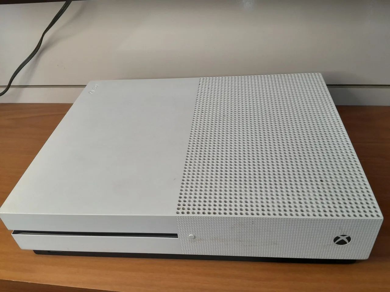 Xbox One S 1TB (Leia a Descrição - Para Conserto ou Peças)