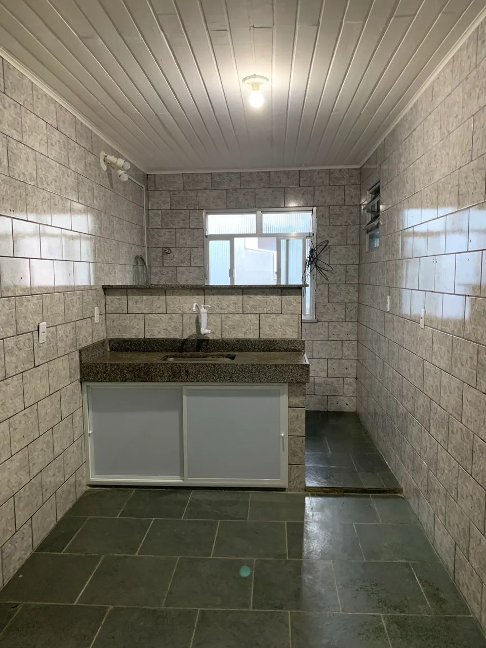 Aluga-se Apartamento com 2 Quartos e Varandão - Camorim Grande - Foto 4