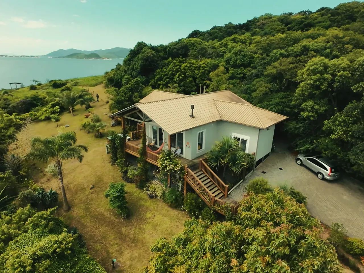Casa Frente Mar Com Terreno com 16.236m2 - Praia da Pinheira