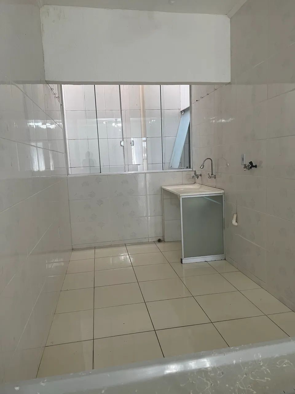 Alugo apartamento 