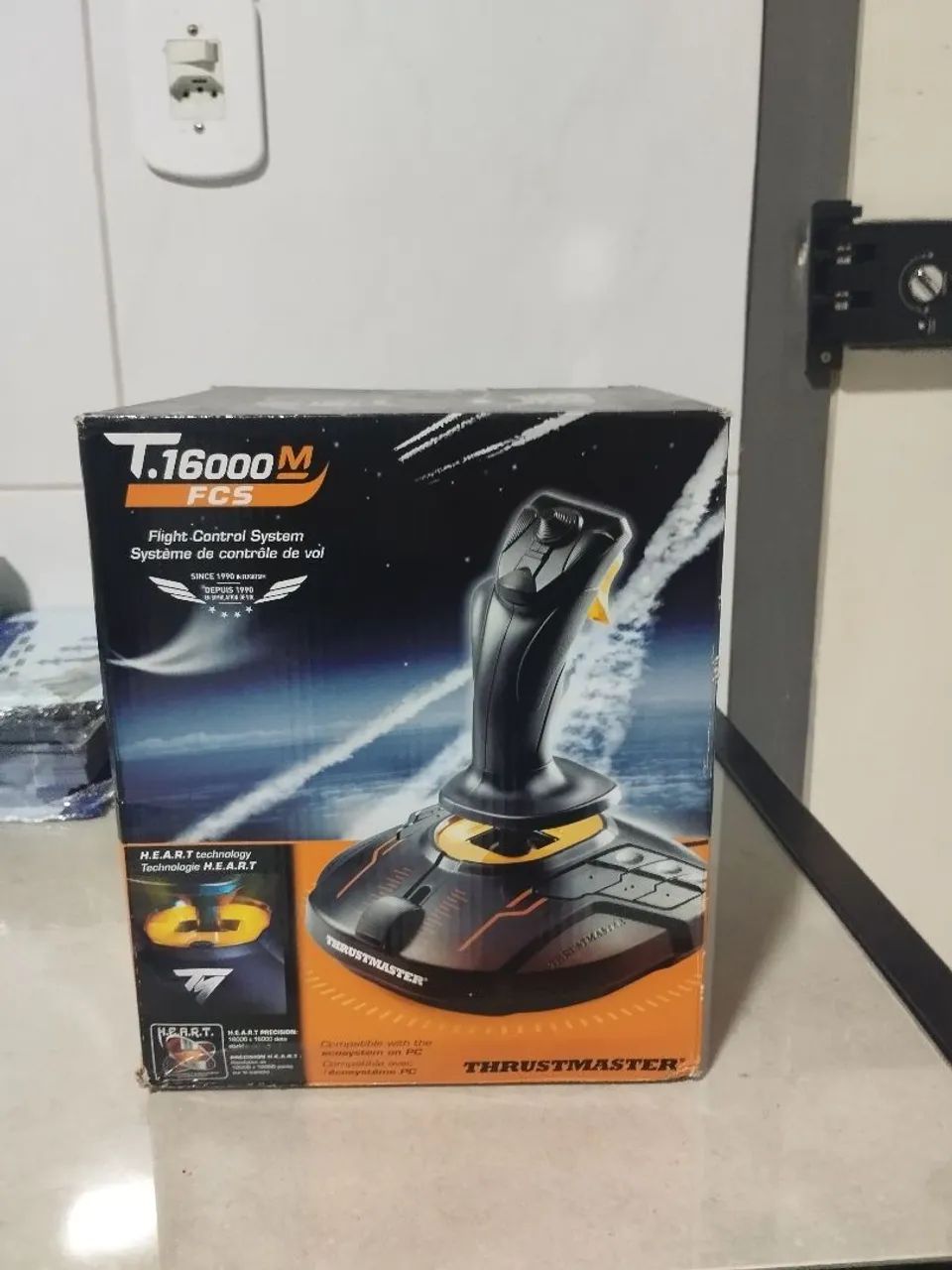 Joystick Thrustmaster T.16000M (novo)