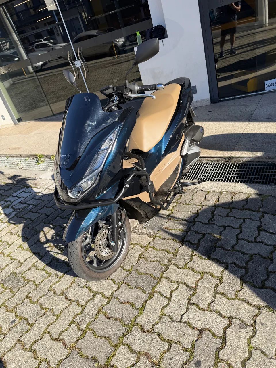 Honda PCX DLX praticamente zero.  - Foto 5