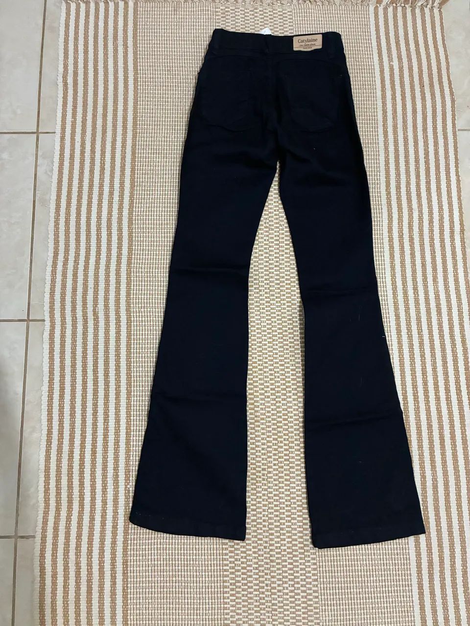 Calça jeans escura  - Foto 3