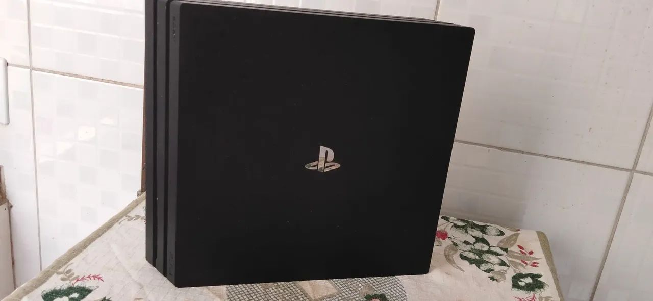 Ps4 pro 2000 - Foto 3