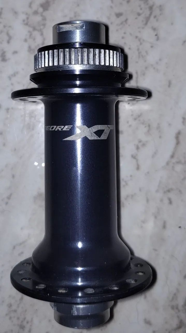 Cubo Shimano boost XT 