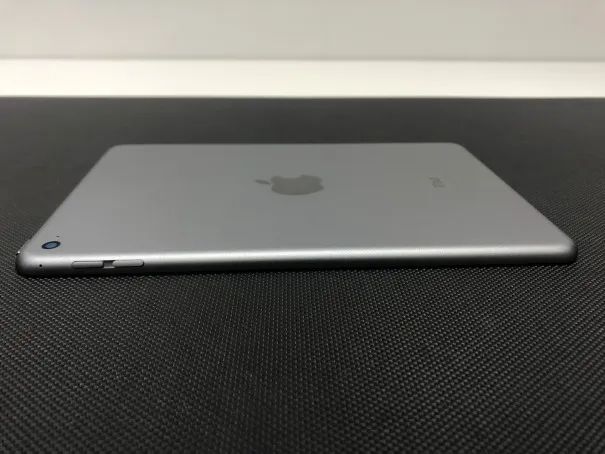 iPad mini 4 WiFi 128GB (A1538) cinza espacial - Foto 4