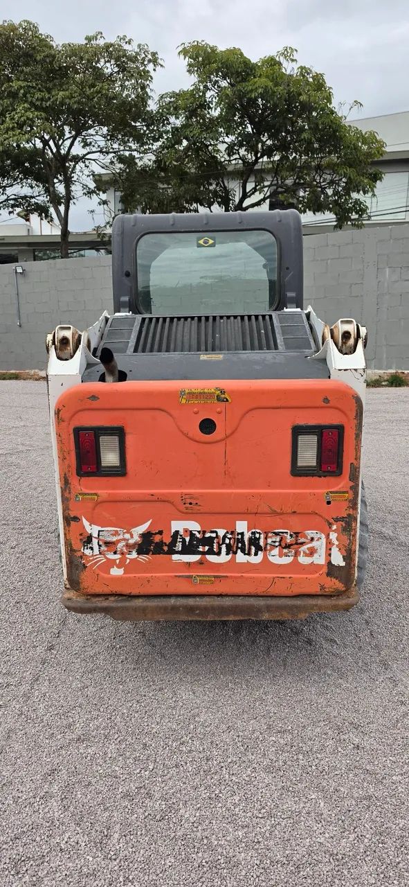 Minicarregadeira Bobcat - Foto 5