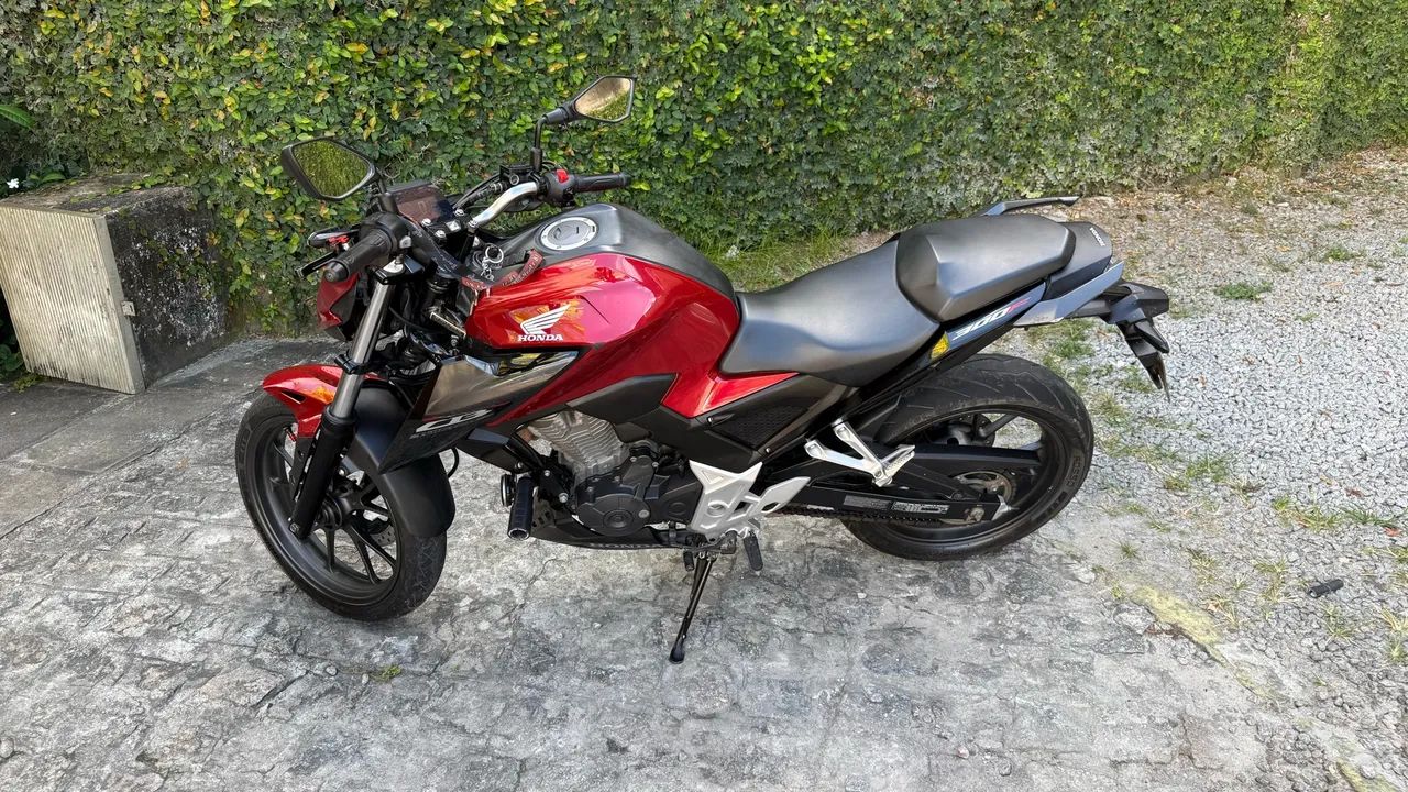 Cb 300f 2025 conservadíssima  - Foto 5