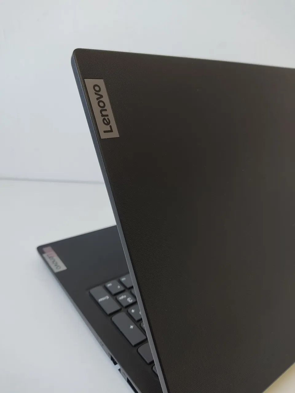 Notebook Lenovo V15 G4 - Foto 5