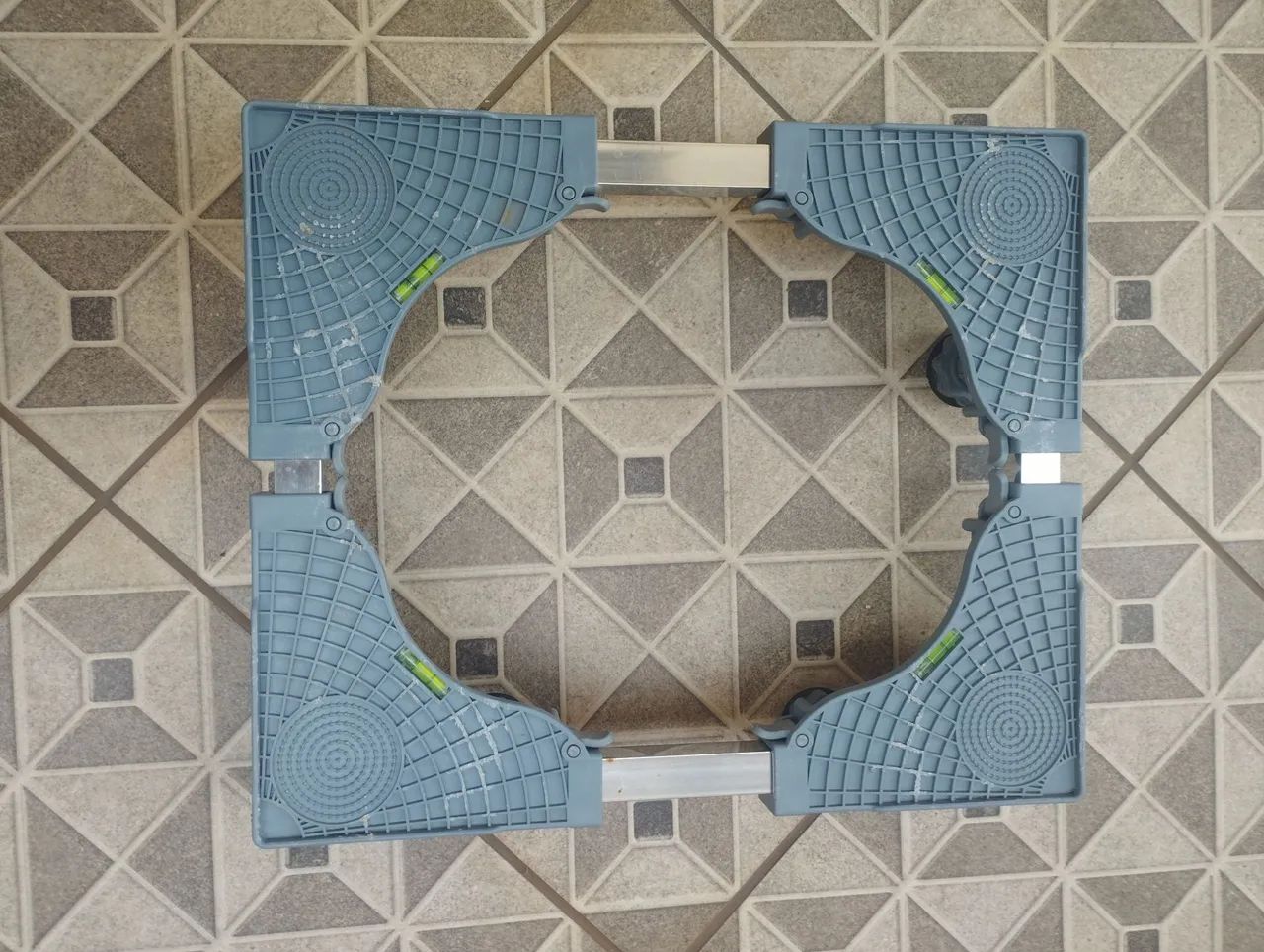 Suporte com rodas para eletrodomésticos e móveis  - Foto 3
