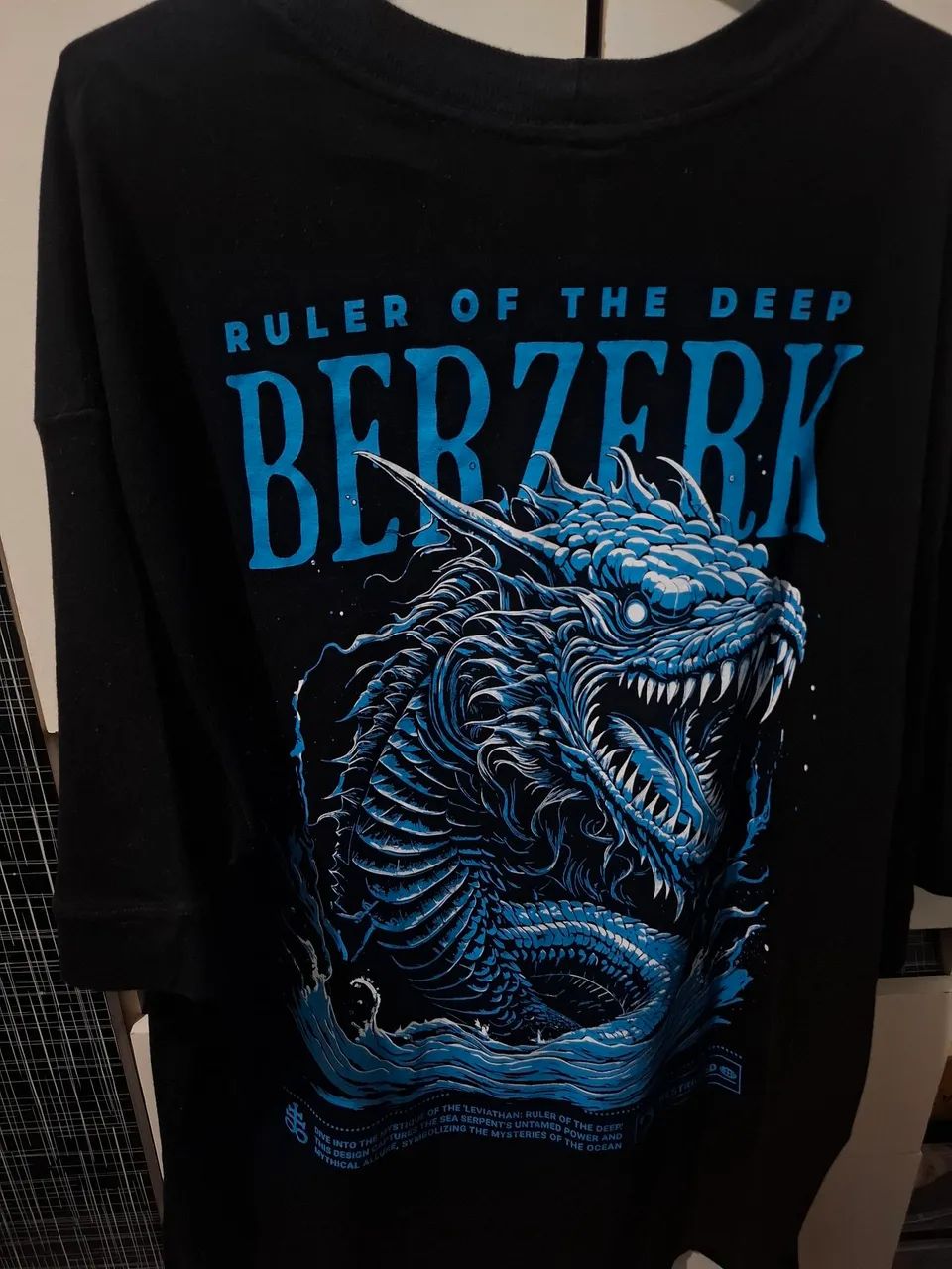 camiseta berzerk preta  - Foto 4