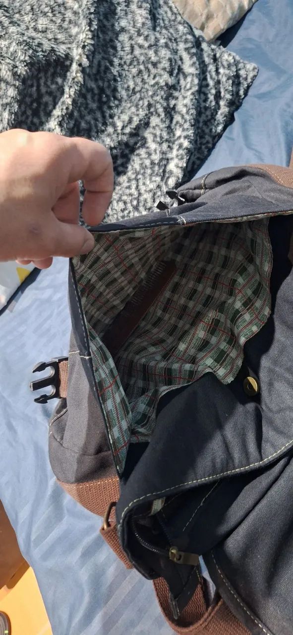 Bolsa estilo carteiro - preta - Foto 5