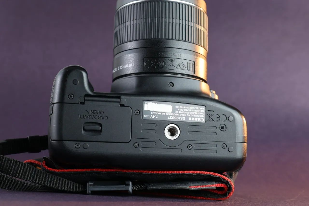 Canon EOS Rebel T6 (W) - Foto 3