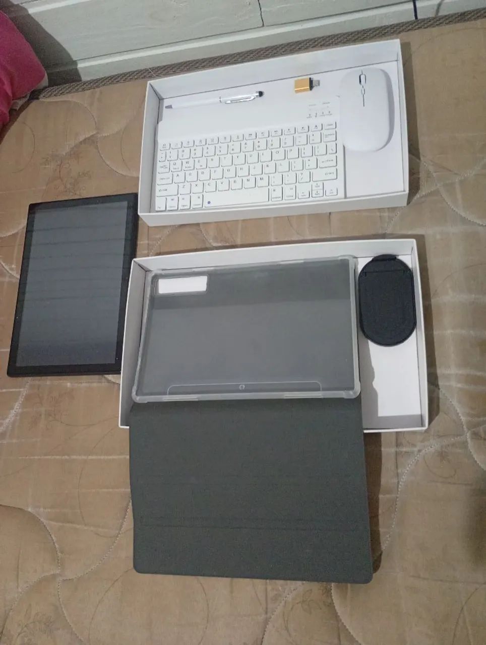 Comprei ele a 2 semanas e agora tô precisando de dinheiro e preciso vender, paguei R$2750. - Foto 2