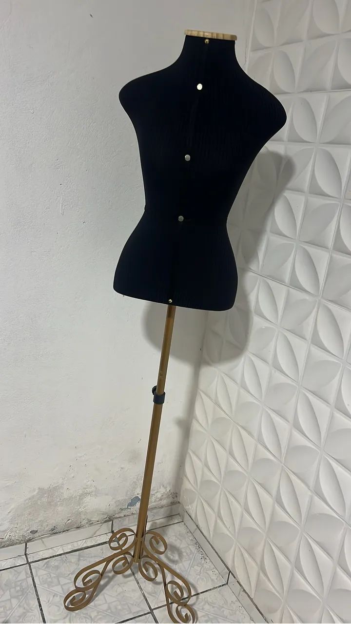 Maniquim - Foto 2