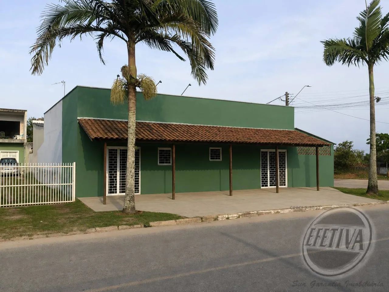 LOJA COM BARRACÃO ANEXO 240M² - COROADOS