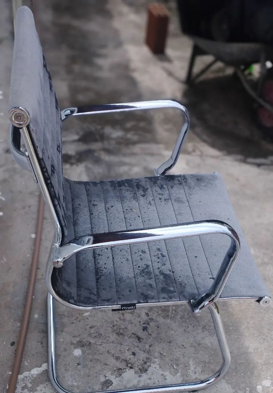 Vendo essa cadeira de escritório executiva. - Foto 2