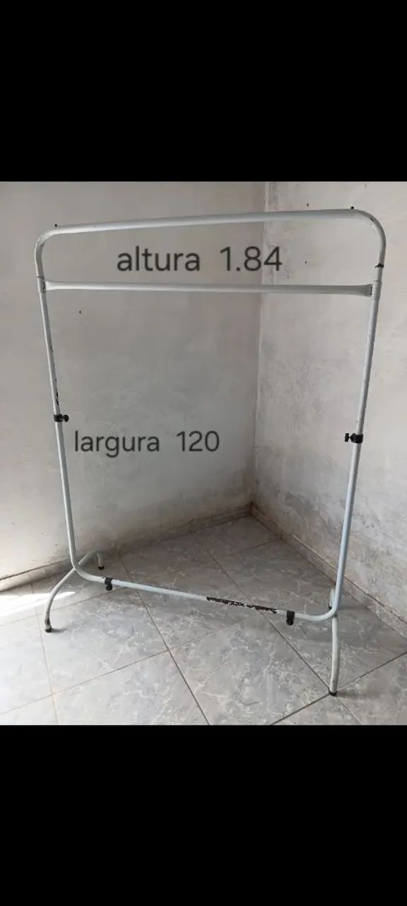 Arara de chão 