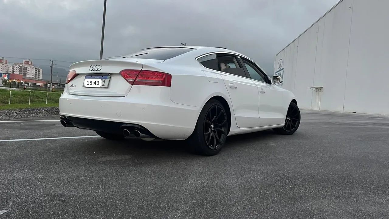 Audi A5 Sportback 2.0 16V TFSI 211cv Multi. 2011 - Foto 5