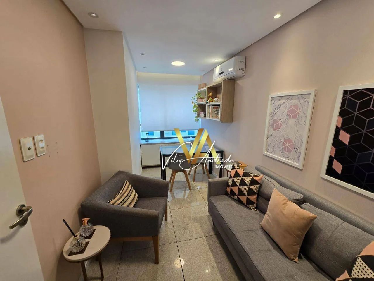 SALA COMERCIAL MOBILIADA NA TAMARINEIRA