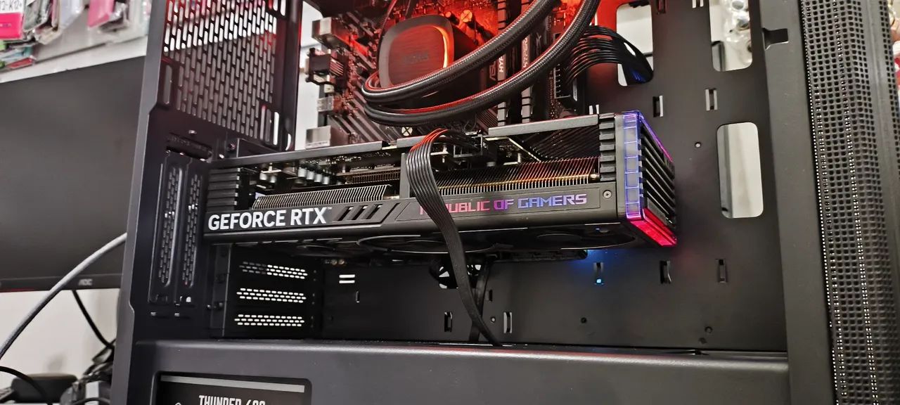 RTX Rog Strix  - Foto 2
