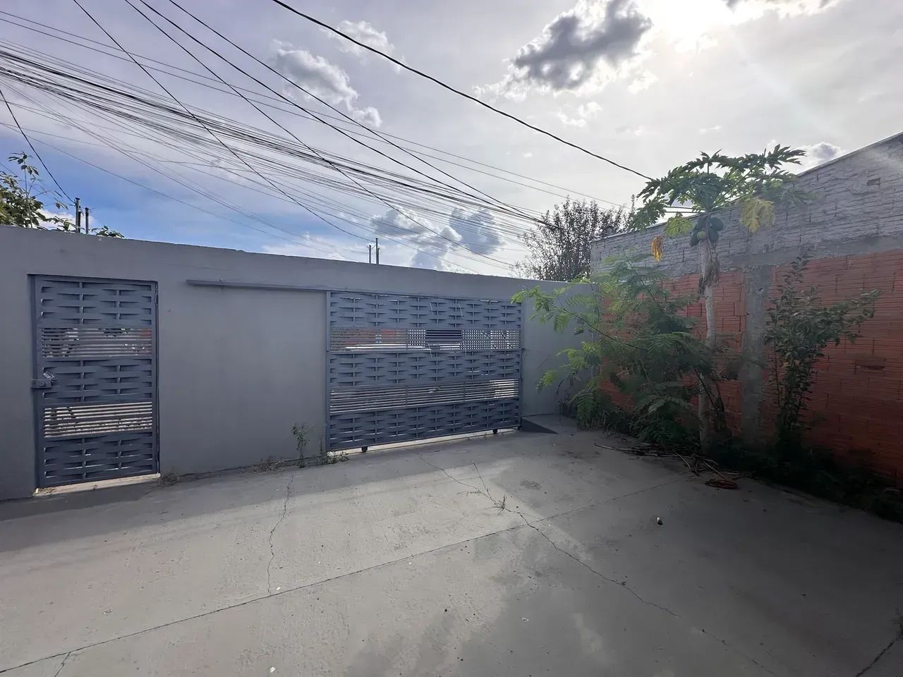 VENDO CASA NO SANTA TEREZINHA DE 2 QUARTOS MURADA PRONTO PARA MORAR - Foto 3