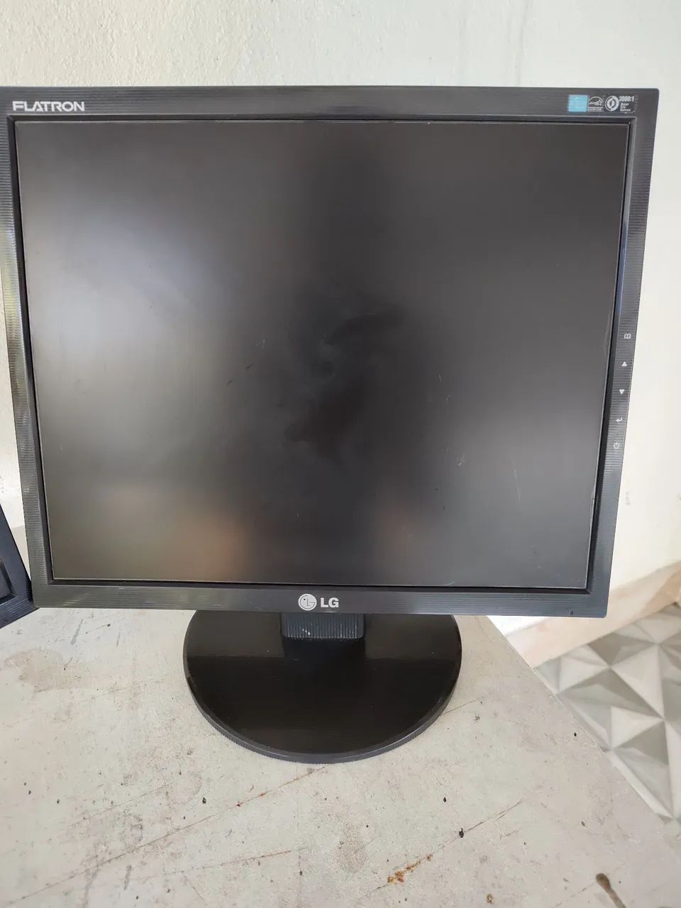 Monitor  LG  - Foto 2